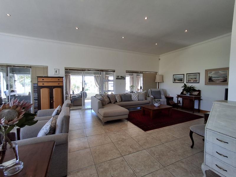 3 Bedroom Property for Sale in Duyker Eiland Western Cape